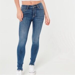 Hollister Co. High-Rise Super Skinny Medium Wash Blue Jeans W25 L28